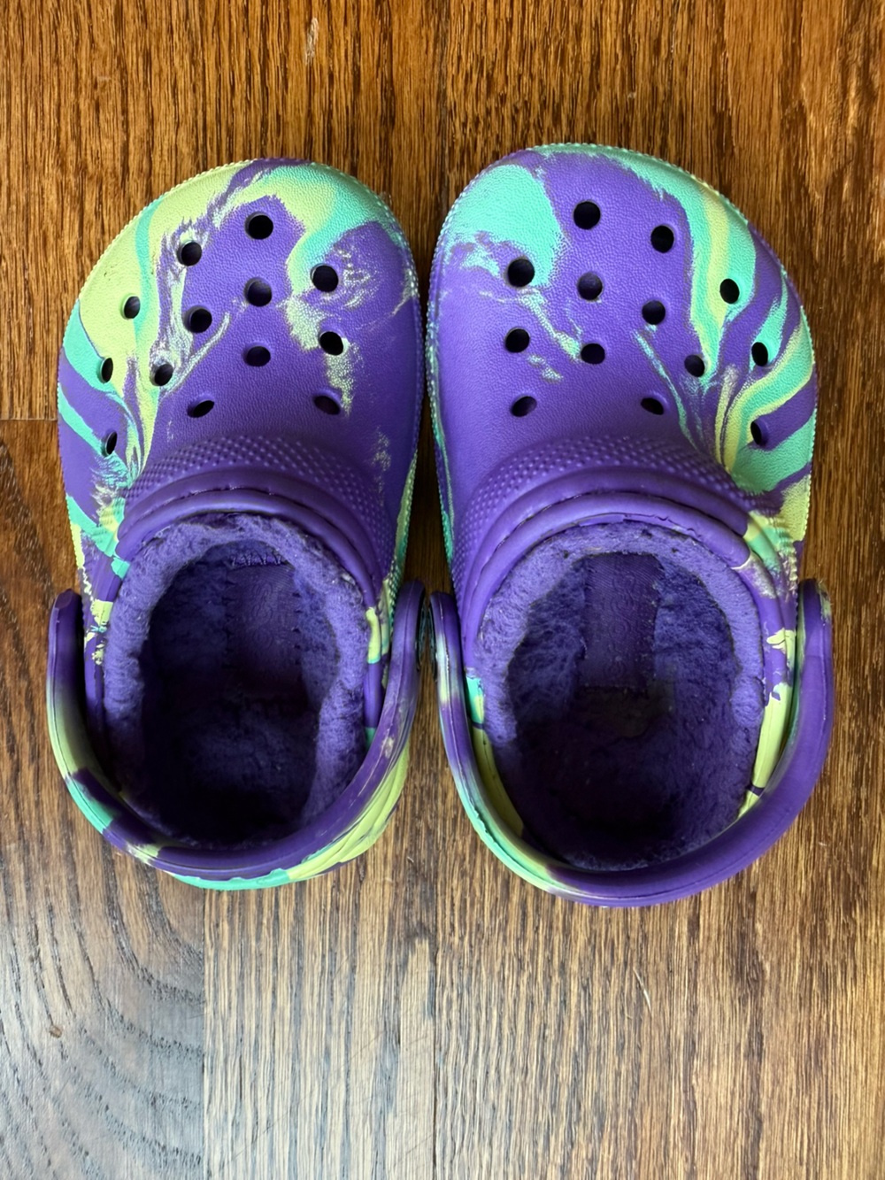 CROCS Fleece-Lined Clogs in Purple and Mint Swirl C5 - Picture 4 of 8